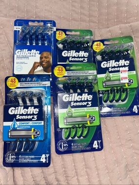 LOT 5 GILLETTE Disposable Razors for Men - Sensor 3  and Skinguard Sold as Lot